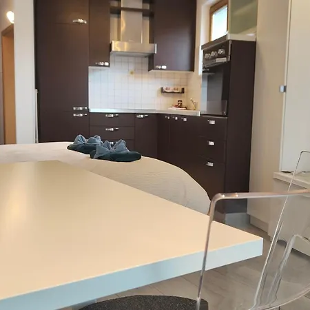Apartment Mit Tiefgarage 11 Minuten Zu Fuss Bis Ins Zentrum